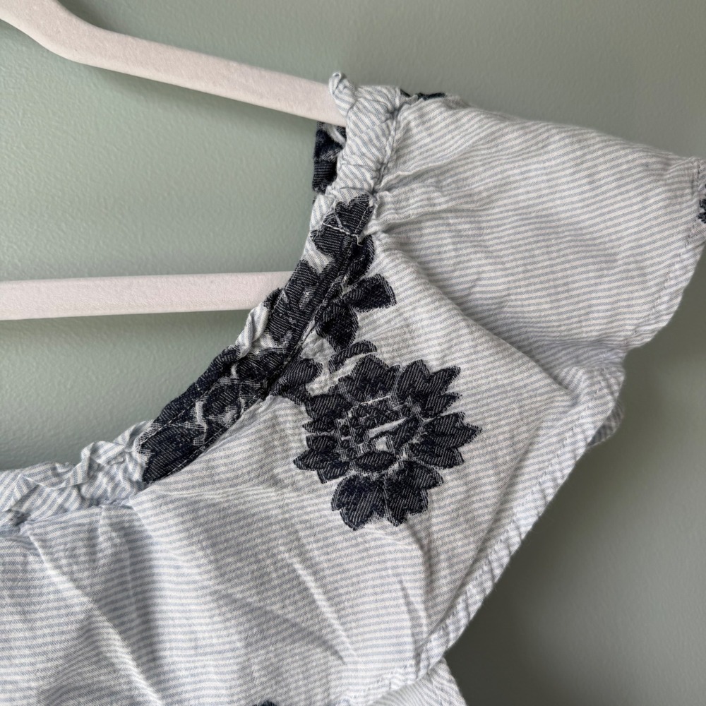 J. Jill Ruffled Neckline Top Blue Stripe Floral Embroidery 100% Cotton MP Petite - Picture 4 of 10